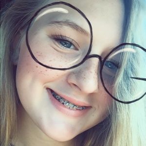 Hi I’m Kaylee Follow me on instagram kool_aid442